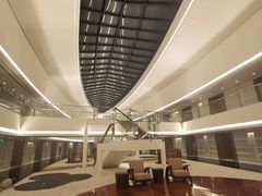 -上海滴水湖皇冠假日酒店
