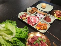 -梨花甄选自助烤肉(小寨原力场店)