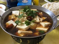 -明月食府(二区干二路店)