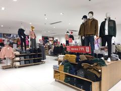 -优衣库(重庆星光时代广场店)