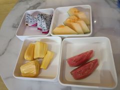 -涨巢·潮玩水疗局