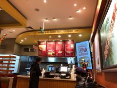 -The Habit Burger Grill 哈比特汉堡(爱琴海店)