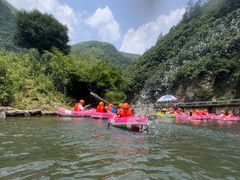 -安吉龙王山峡谷漂流