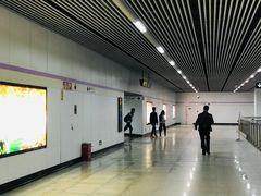 -龙溪路(地铁站)
