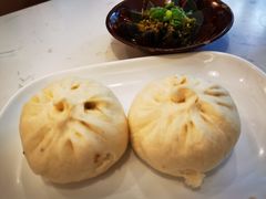 -李与白包子铺(桐梓林店)