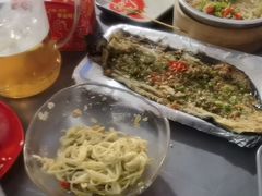 -何师烧烤·香辣蟹·川菜·30年老品牌(太古里旗舰店)