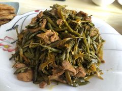 炒山野菜-老舅老蒙肉饼非遗店(一店)