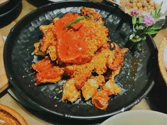 避风塘炒石岩蟹-79号渔船海鲜饭店(宝安店)