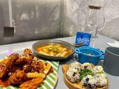 弘大粗暴辣炒年糕-chicken plus韩国炸鸡(城阳店)