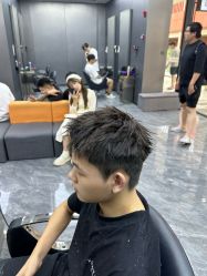 -米可造型烫发染发