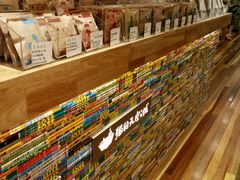 -猫的天空之城概念书店(印象城购物中心店)