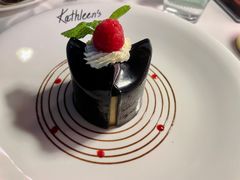 芋香巧克力戚风蛋糕-Kathleen's Waitan 凯圣琳江景西餐厅(外滩店)