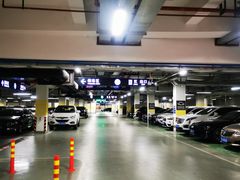 -经纬汇-停车场