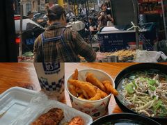 -佬土鹅肠火锅(解放路店)