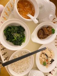 -童谣里医疗级月子中心(独栋湖景店)