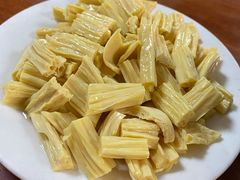 拌纯腐竹-宝瑞门钉肉饼店