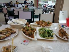 -覃记海鲜美食餐厅