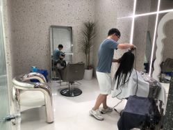 -UnHair Salon