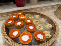 -雍容荟活帝王蟹活龙虾自助(苏宁旗舰店)