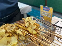 -云晓光头烧烤吧(德平路店)