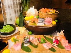 -松山湖凯悦酒店·Café自助餐厅·周末火舞秀表演