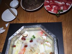 -佬土鹅肠火锅(扬中步行街店)