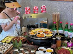 -围炉肉舍•炭烤活鳗•丹东海鲜烤肉(步行街店)