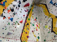 -问山MountQuest攀岩馆