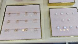 -Réluxe瑞兰穿耳(金光华广场店)