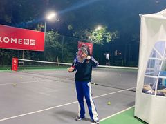 -快网网球俱乐部(徐汇爱建园店)
