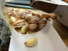 -内蒙焖面大盆骨餐馆(山大路店)