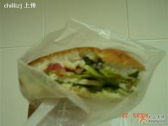 鸡肉三明治-巴黎贝甜(大宁国际商业广场店)