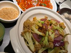 -小菜园新徽菜(青岛市南万象城店)