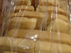 -红房子西点(汇联商厦天钥桥路店)