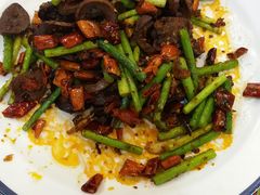 -闯关东东北农家菜(崂山石老人店)