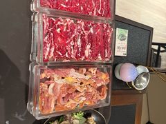 鲜切小黄牛吊龙-菌自由丨野生菌火锅特色庭院餐厅(丽江古城店)