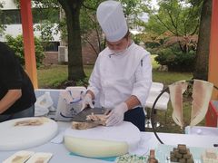 -同济大学本部学苑饮食广场