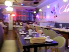 -樱花里音乐餐吧·牛扒椰子鸡(东圃店)