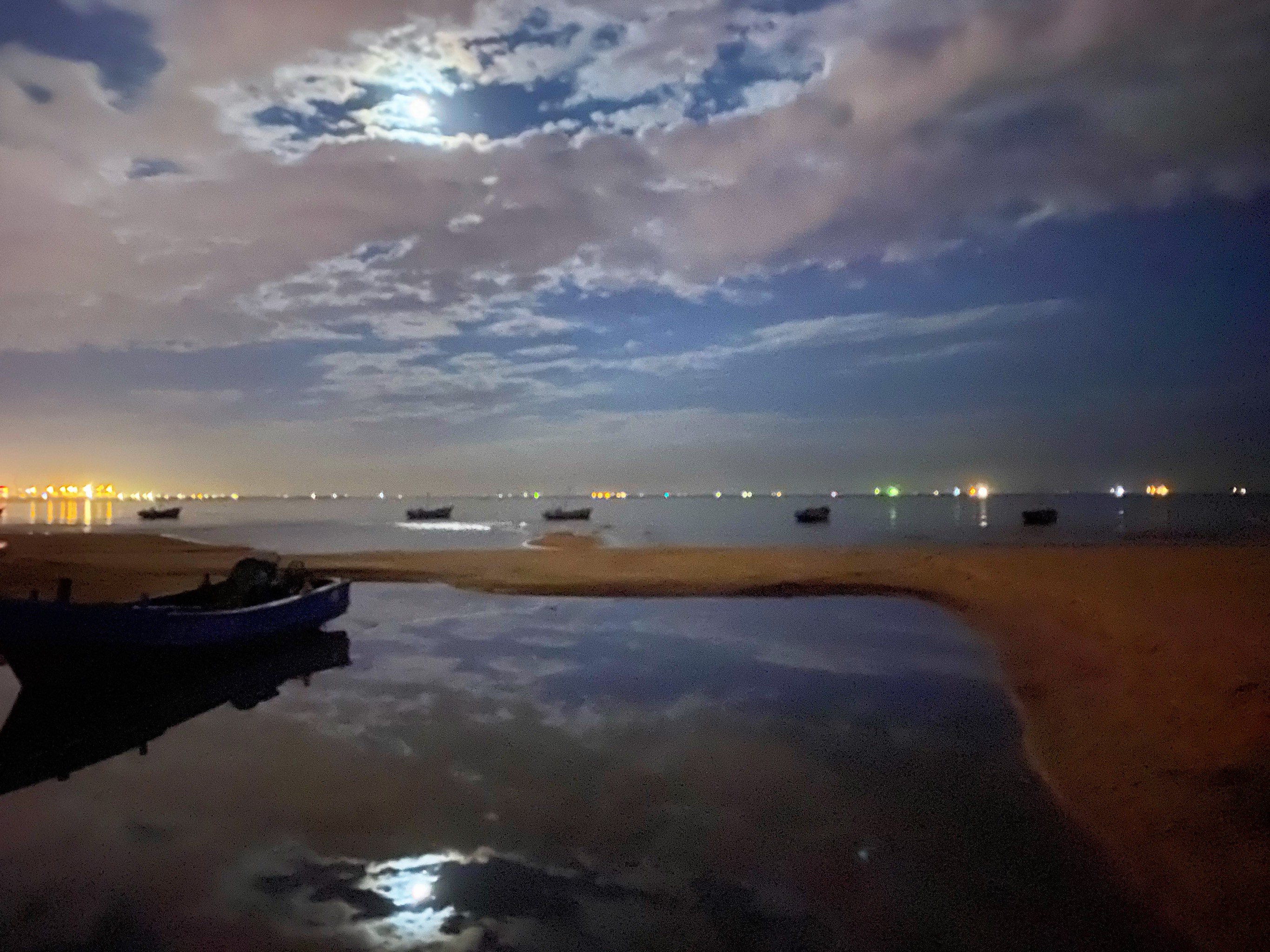 大海夜景真实图片