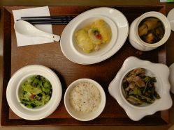 -金鹰国际月子中心(新街口店)