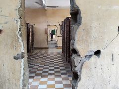 -吐斯廉屠杀博物馆