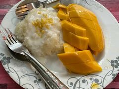 -Nings Mango Stand