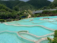 -十万大山布透温泉