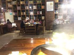 大堂-小板凳·锦州烧烤(高新区店)