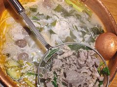 -洱火云南酸菜牛肉火锅(石景山当代商城店)