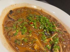 沙蒜烧豆面-荣轩(新荣记环球金融中心店)