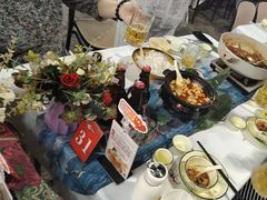-刘姐啤酒鱼民族演艺餐厅(西街总店)