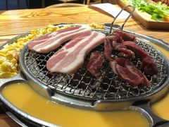 -青瓦炭韩潮烤肉(花园道店)
