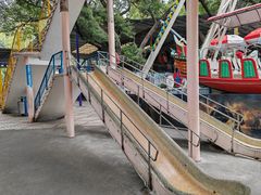 -顺德大良半月城游乐场