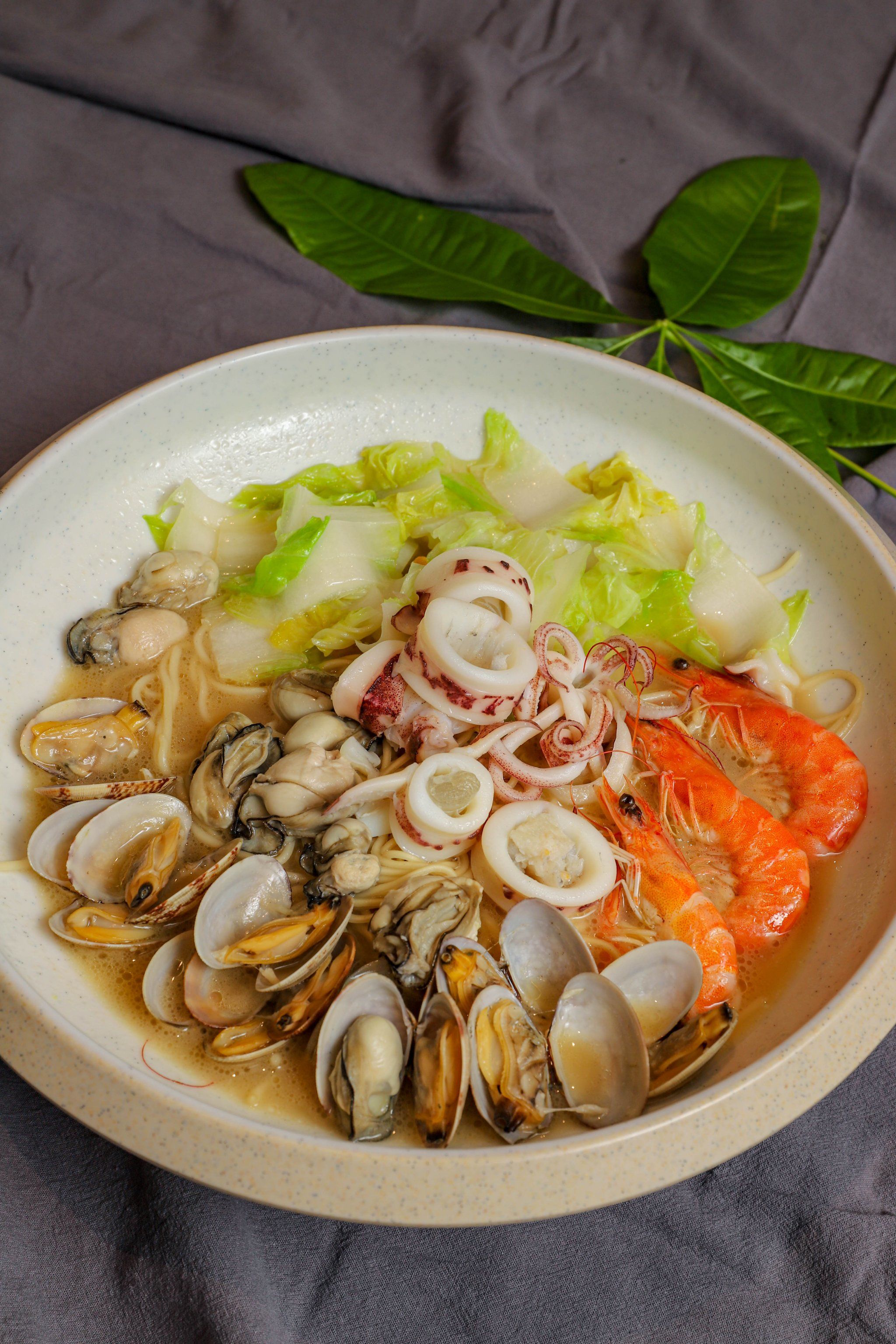 海小馆海鲜大排档,海鲜面的魅力之旅